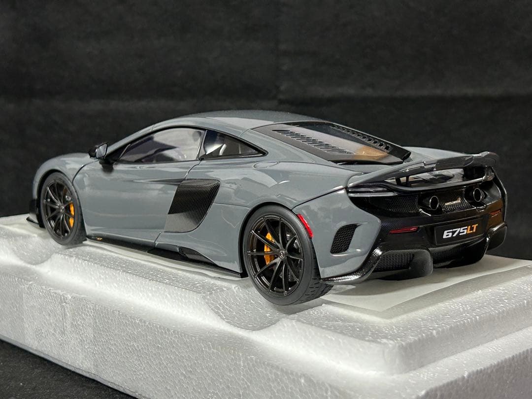 AUTOart マクラーレン 675LT オートアート 1/18 Mclaren