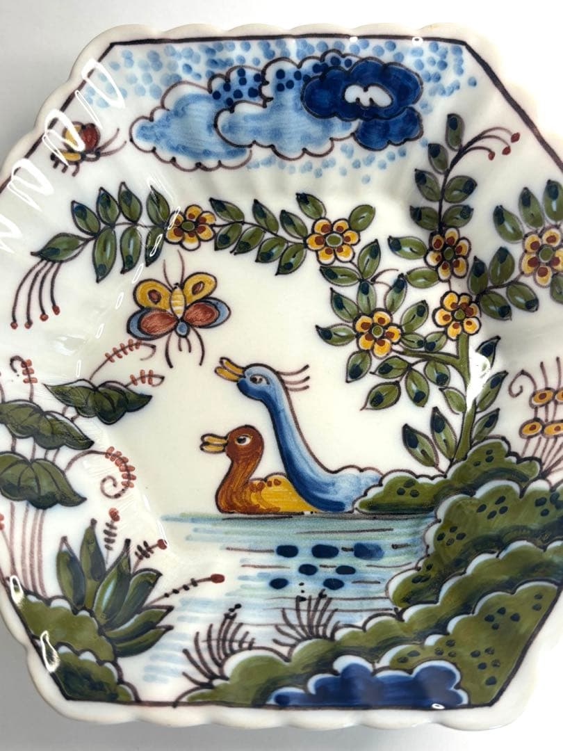 オランダ　マッカム焼き　MAKKUM 2羽の鳥　蝶　花　雲　壁掛け　壁飾り