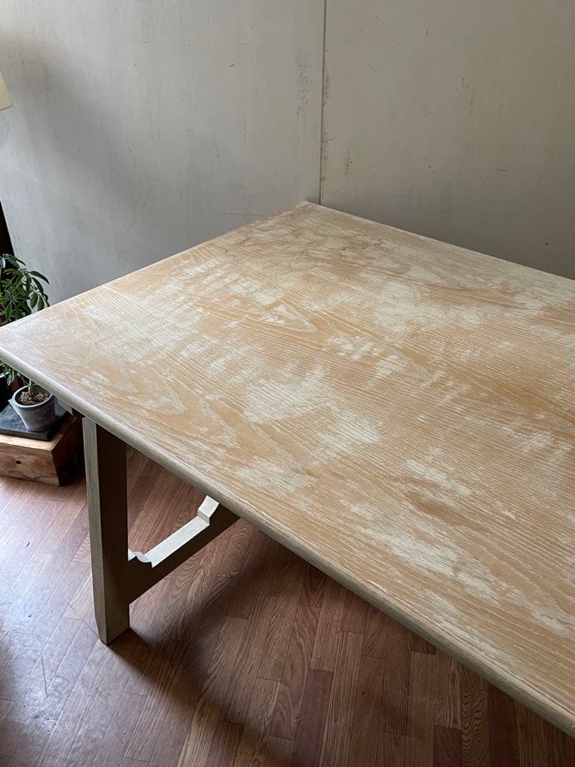 ダイニングテーブル Nora. Ella oak Dining Table