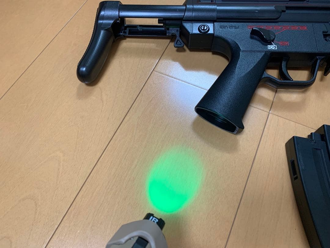 東京マルイ　電動ガンボーイズ（10禁）　ライトプロ　マガジン・赤外線他付き