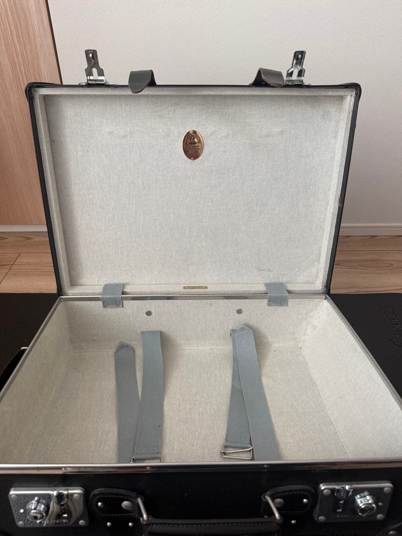 GLOBE-TROTTER センテナリー34L Black/Black 2輪-100％本物である商品