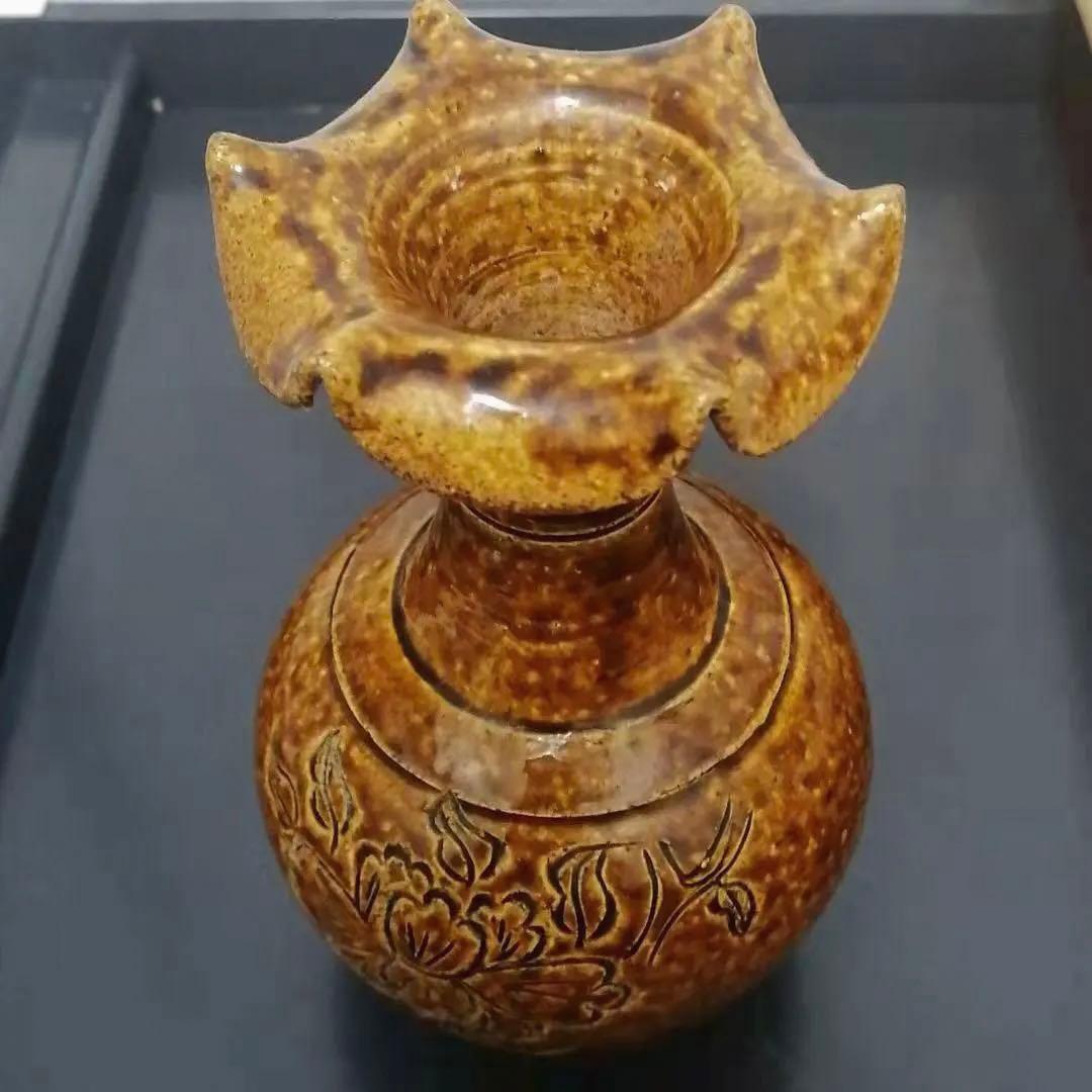 No.6中国 骨董品 南宋 飴釉磁州窯 百合口牡丹紋瓶 。