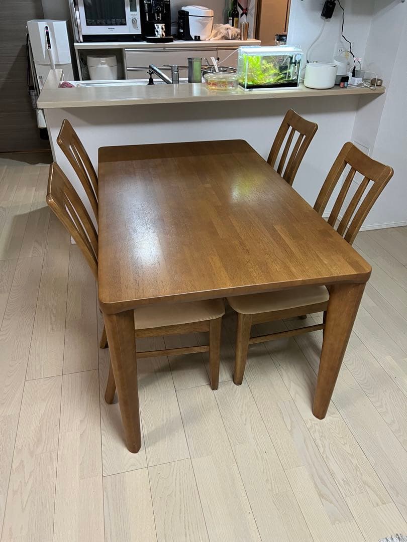 ※引取限定　カリモクダイニングテーブルセット椅子4脚付き　ブラウン