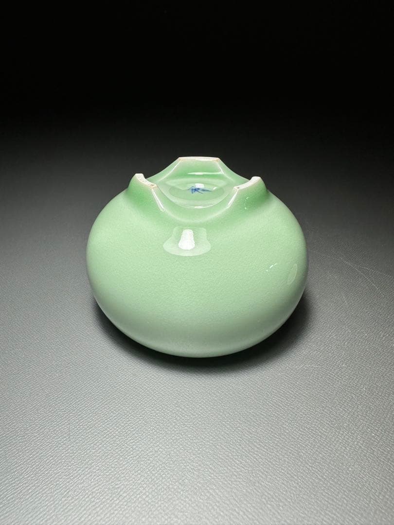 九谷焼　西田健二　作　青磁　香炉　葡萄のつまみ　美品