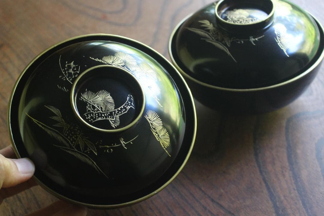 デッドストック！時代金縁黒漆に優美な松竹場沈金のお椀2点（検輪島塗蒔絵椀雑煮椀