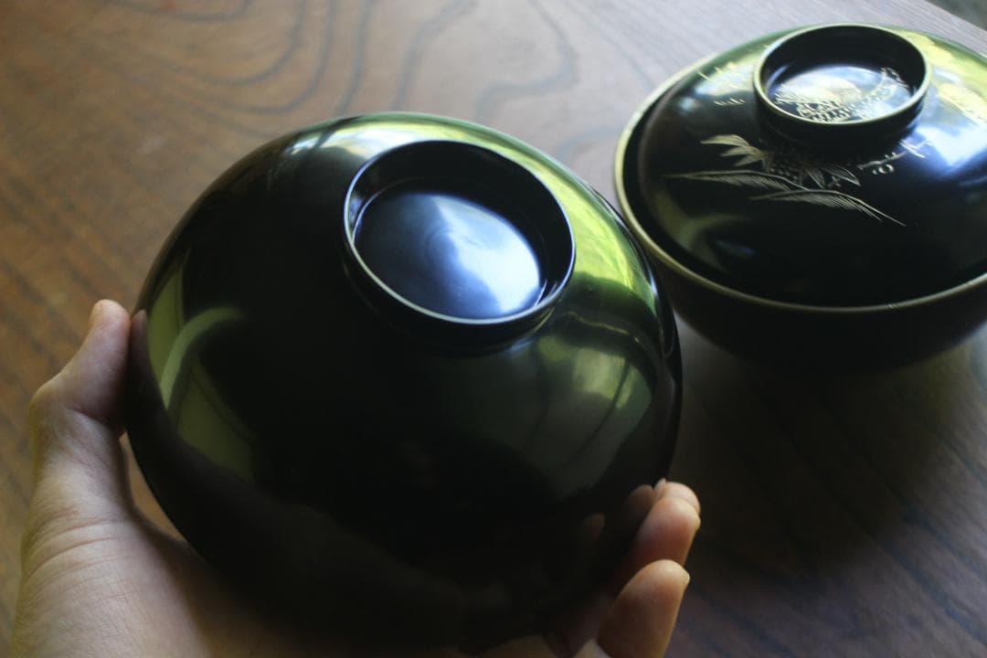 デッドストック！時代金縁黒漆に優美な松竹場沈金のお椀2点（検輪島塗蒔絵椀雑煮椀