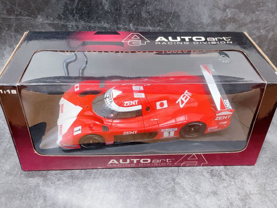 1/18 AUTOart トヨタ TS020 GT1 ル・マン24H 1999