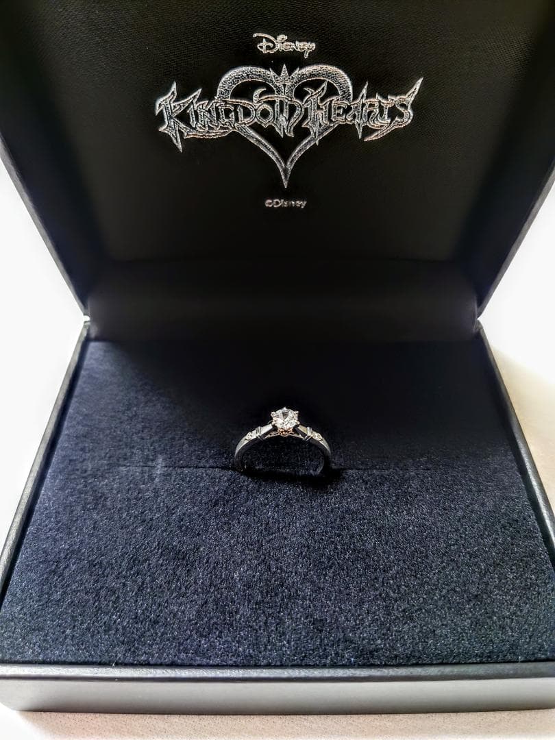 新品同様 キングダムハーツ U-TREASUREクラウン&ハートソリティアリング