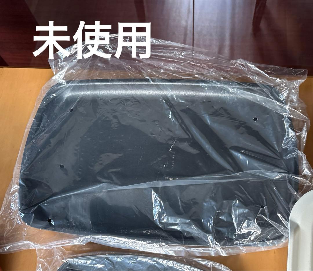 メルカリ市価格‼️Bruno ホットプレート＋仕切り鍋set 箱付　ほぼ未使用