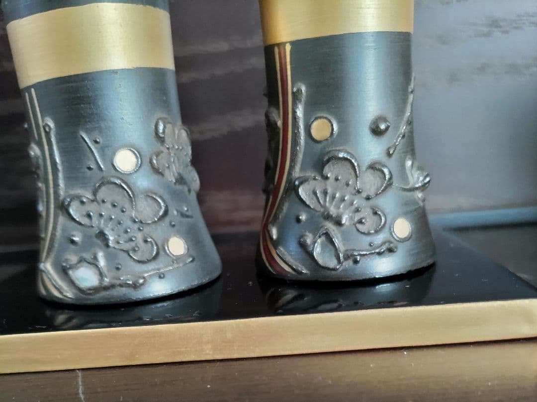 お雛様（会津鉄錆絵の立ち雛）と台座