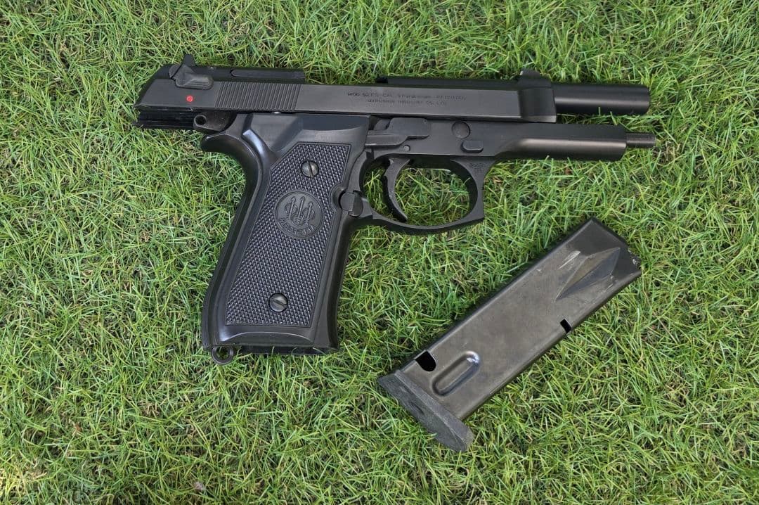 マルシン　Beretta 92 FSブラックモデルガン