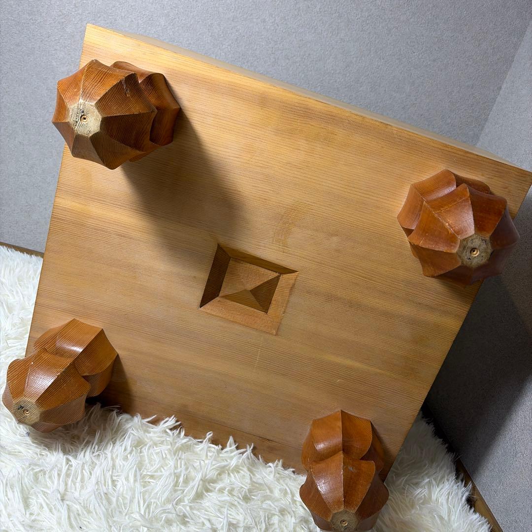 囲碁盤 本榧 天地柾目 ヘソ・脚付き 特大5.8寸