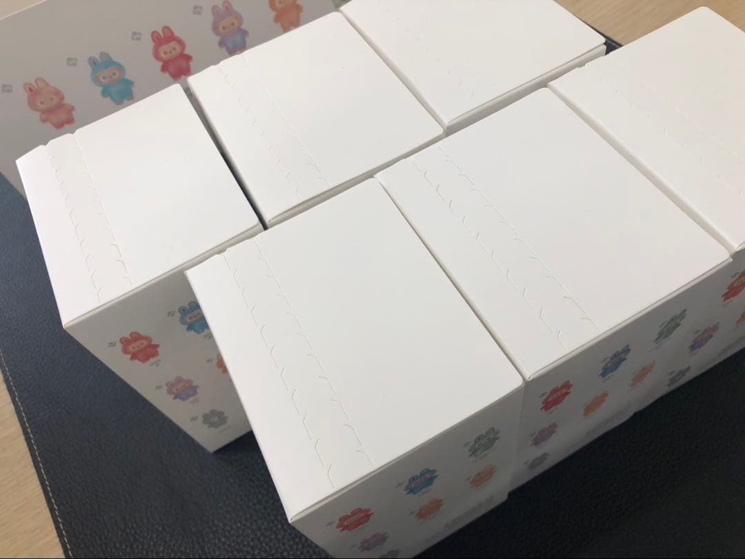 LABUBUTHE MONSTERS BigintoEnergyアソートボックス