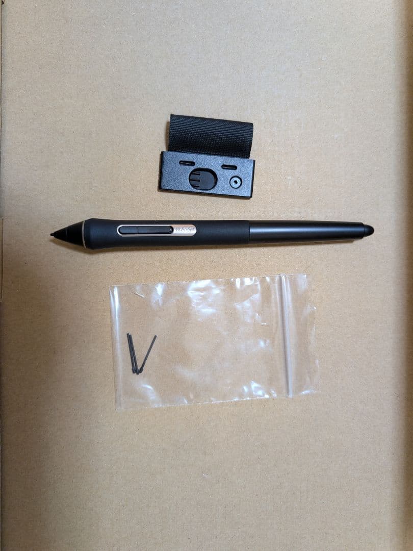 2023年製】Wacom Cintiq 22 (DTK-2260) 【訳あり】 2023年製】Wacom