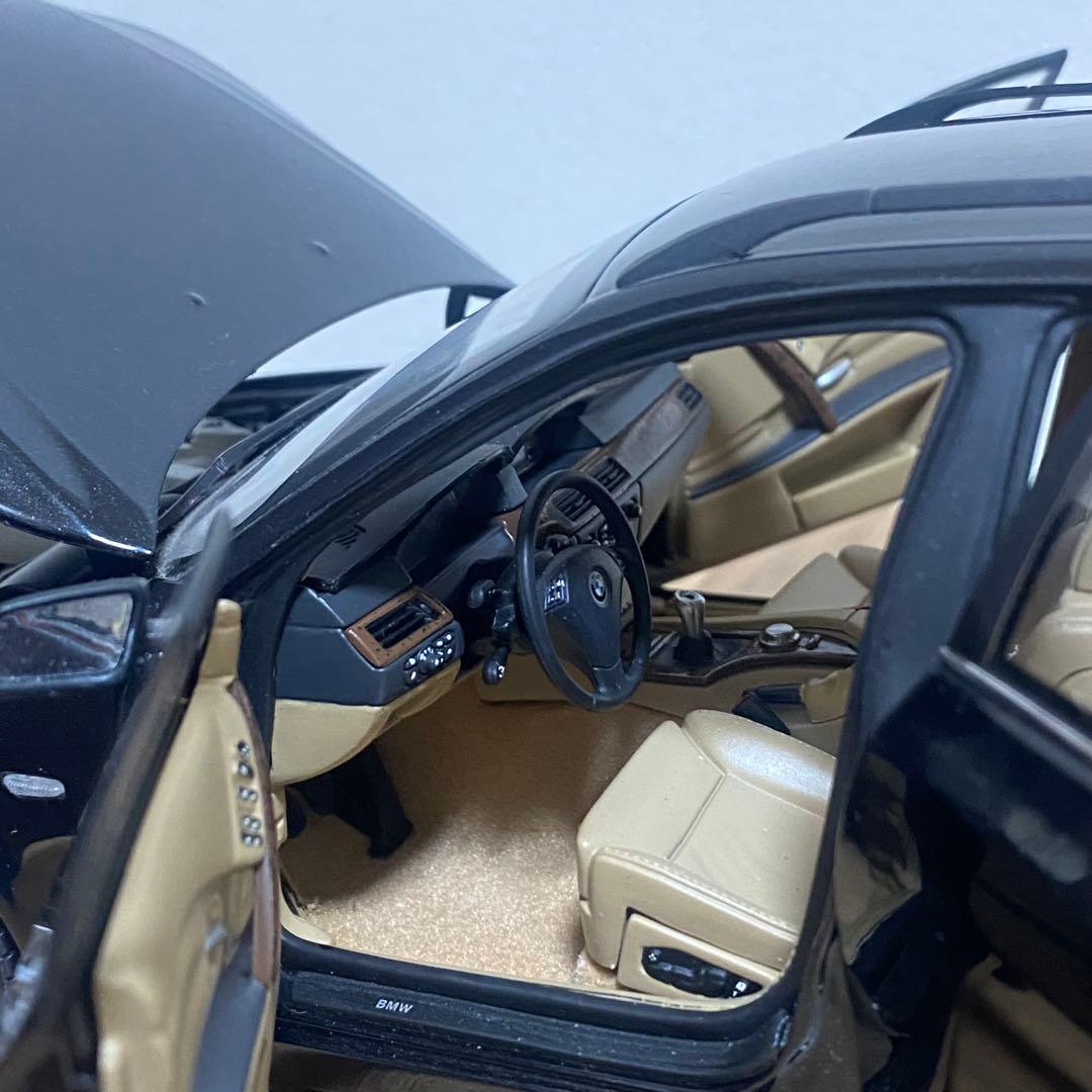 1/18 ディーラー特注　BMW 5 Series Touring 545i