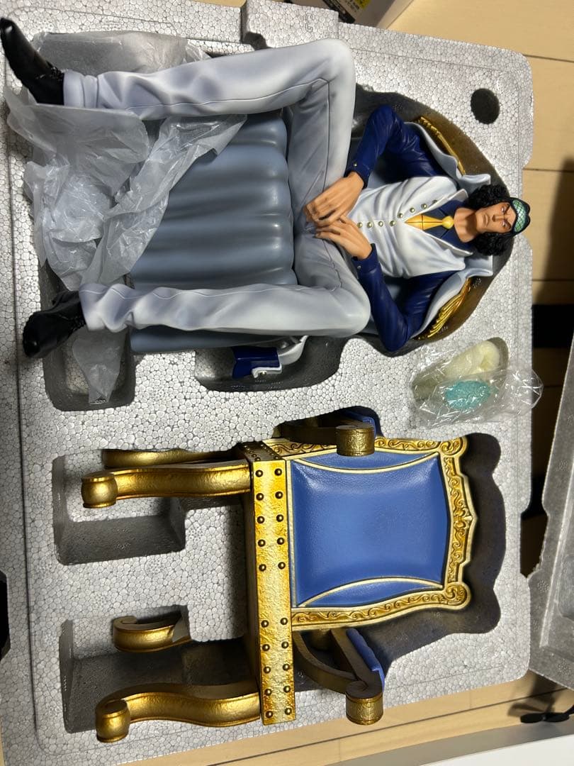 海軍 三大将 海外限定 ガレージキット フィギュア 赤犬 黄猿 クザン 専用台座