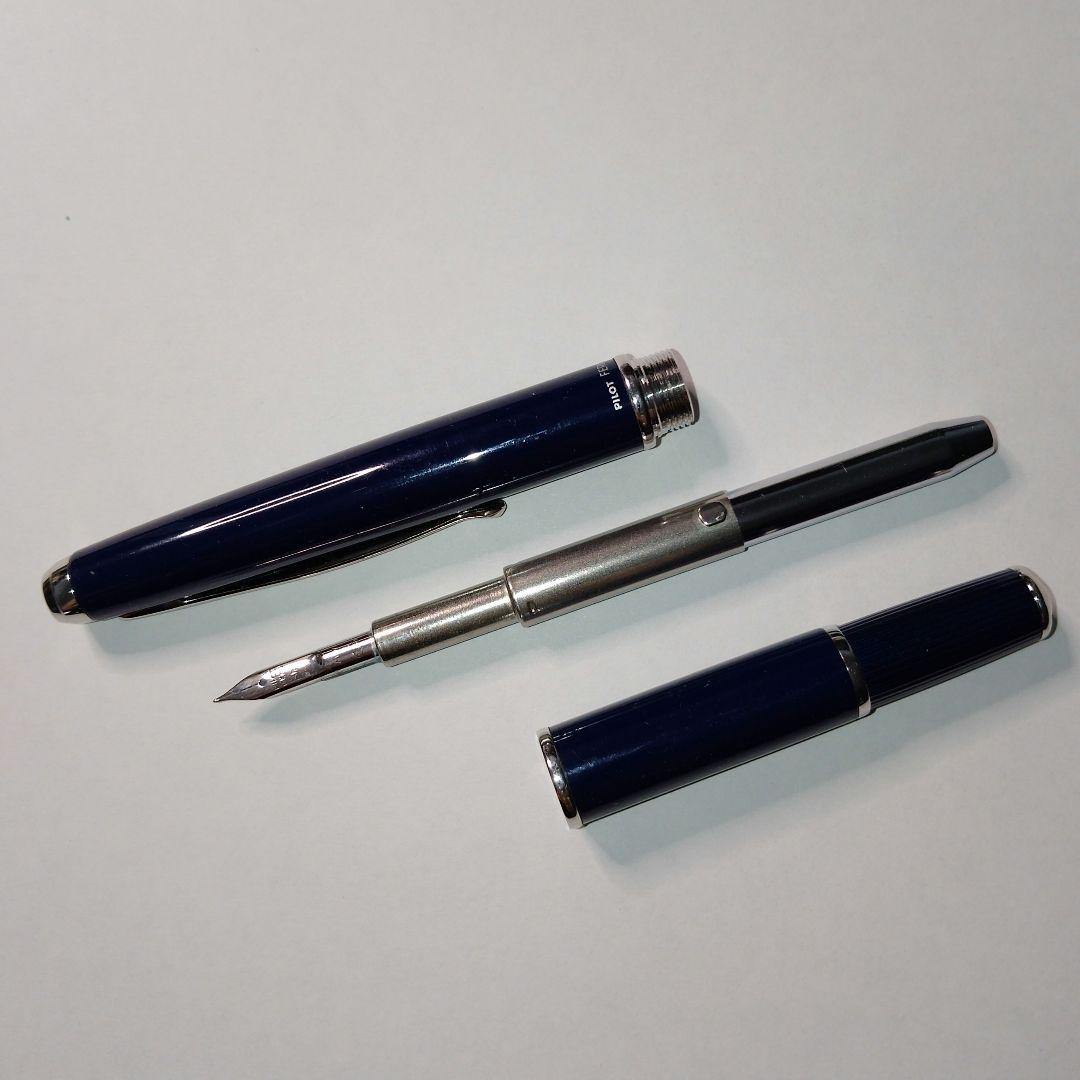 【PILOT】FERMO キャップレス 回転式 万年筆