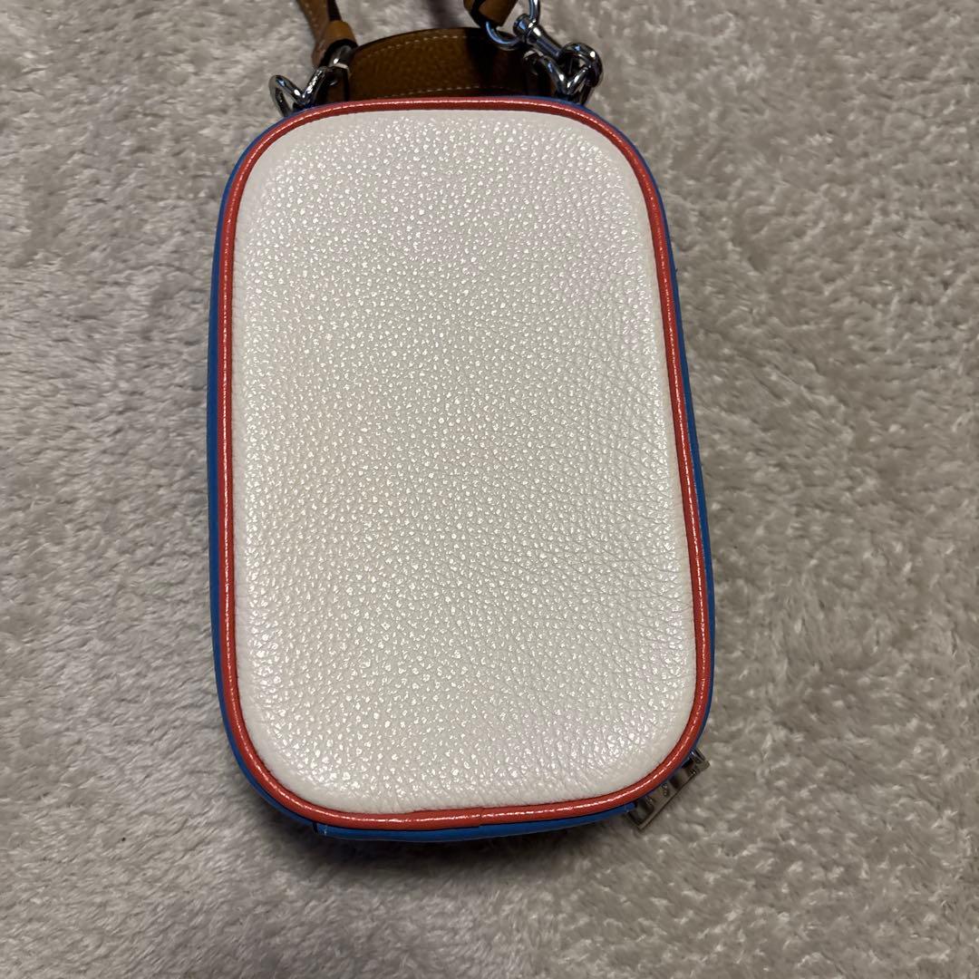 COACH クロスボディバック　スマホショルダーバッグ