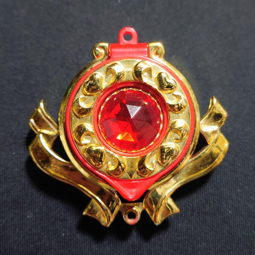 希少】 バンダイ 美少女仮面ポワトリンのペンダント オルゴール 中古