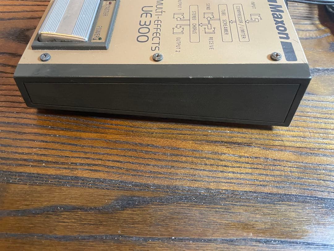 Maxon UE 300 マルチエフェクター 【ヴィンテージ 艶あり TS-9】