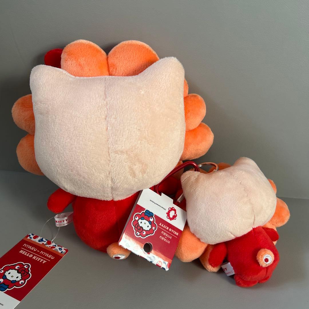 サンリオミャクミャク 推しカラーハローキティ ぬいぐるみM BC