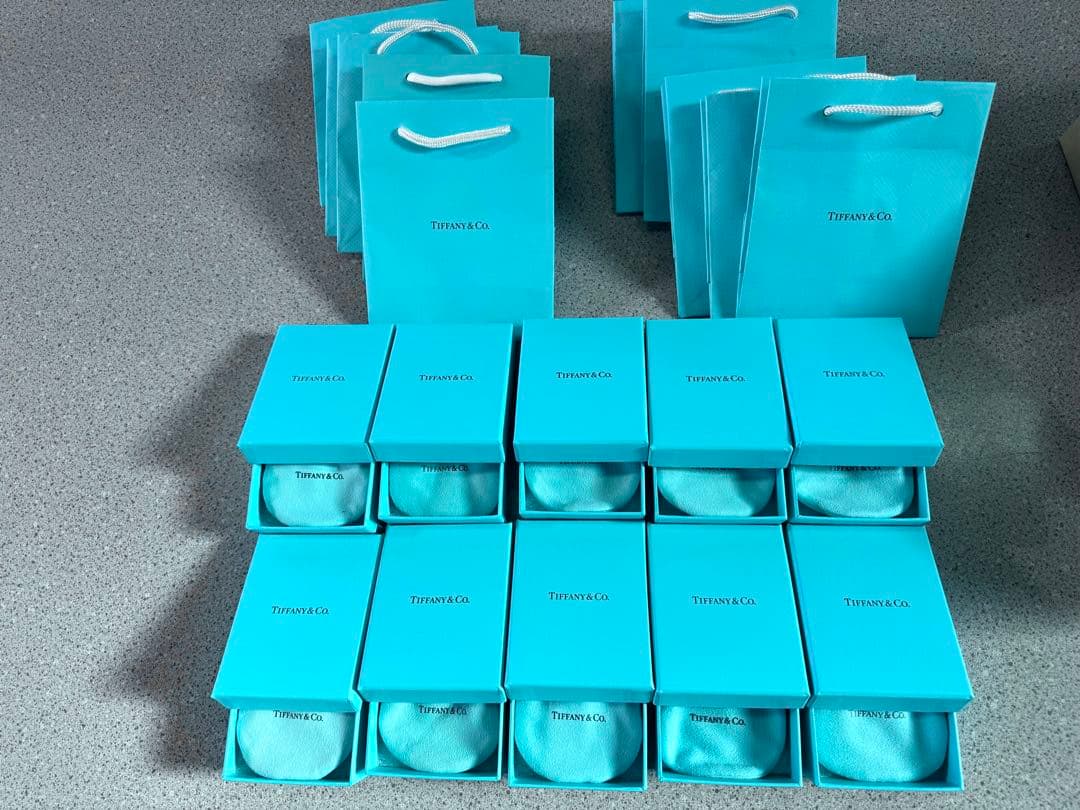 現行品Tiffanyティファニー 空箱巾着紙袋 10セット - メルカリ