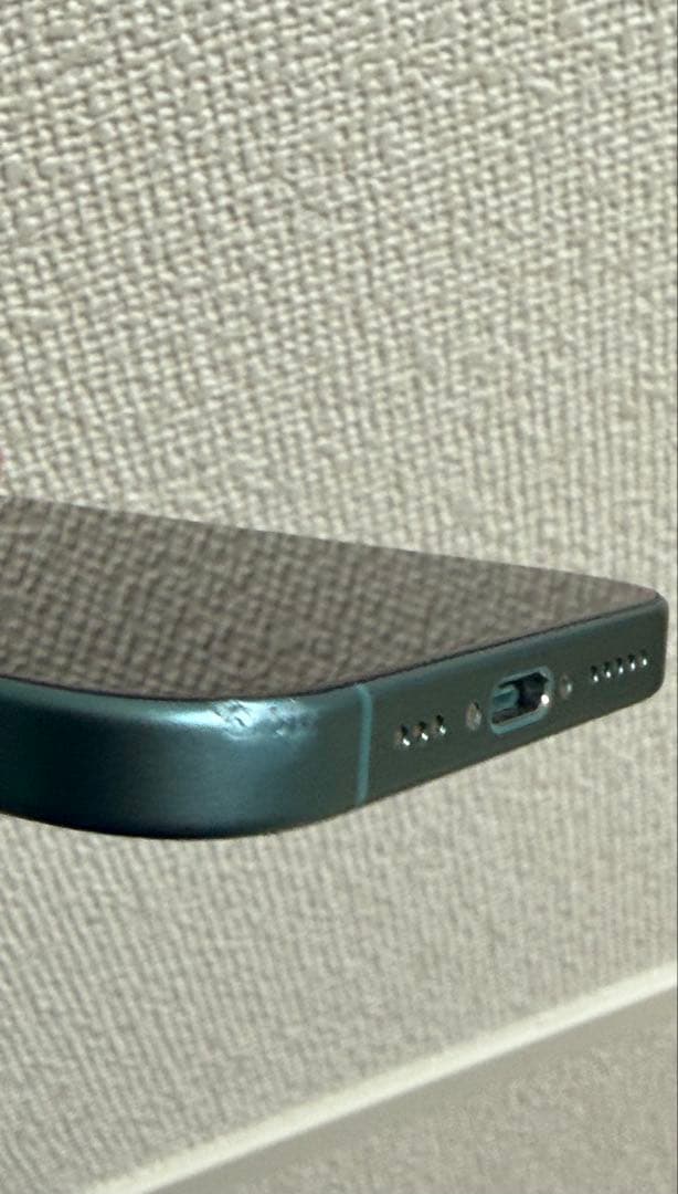 iPhone16 ティール 128GB 背面割れ 本体のみ おまけあり