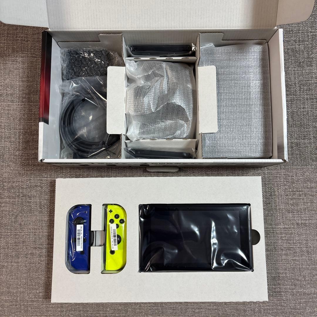 【中古品】Nintendo Switch 本体 ネオンブルーとネオンレッド
