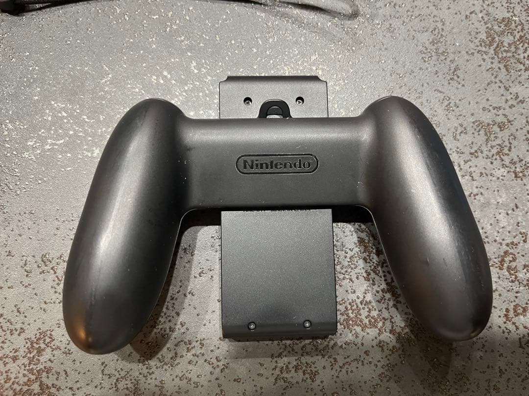 Nintendo Switch 本体 青と赤のJoy-Con付き