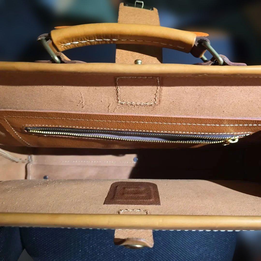 HERZ ヘルツ⭐ソフトダレスバッグ 本革 キャメル 鍵付き