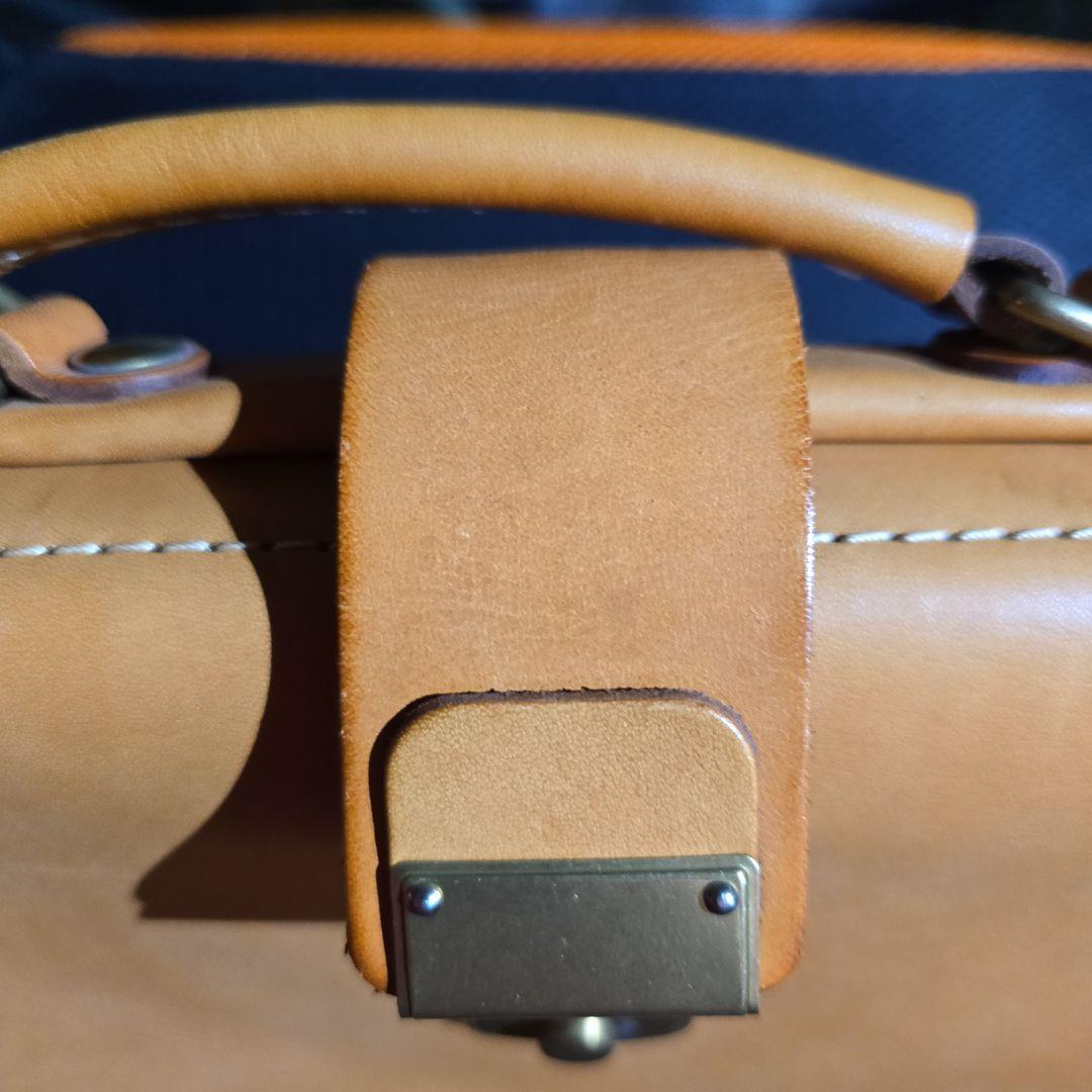 HERZ ヘルツ⭐ソフトダレスバッグ 本革 キャメル 鍵付き