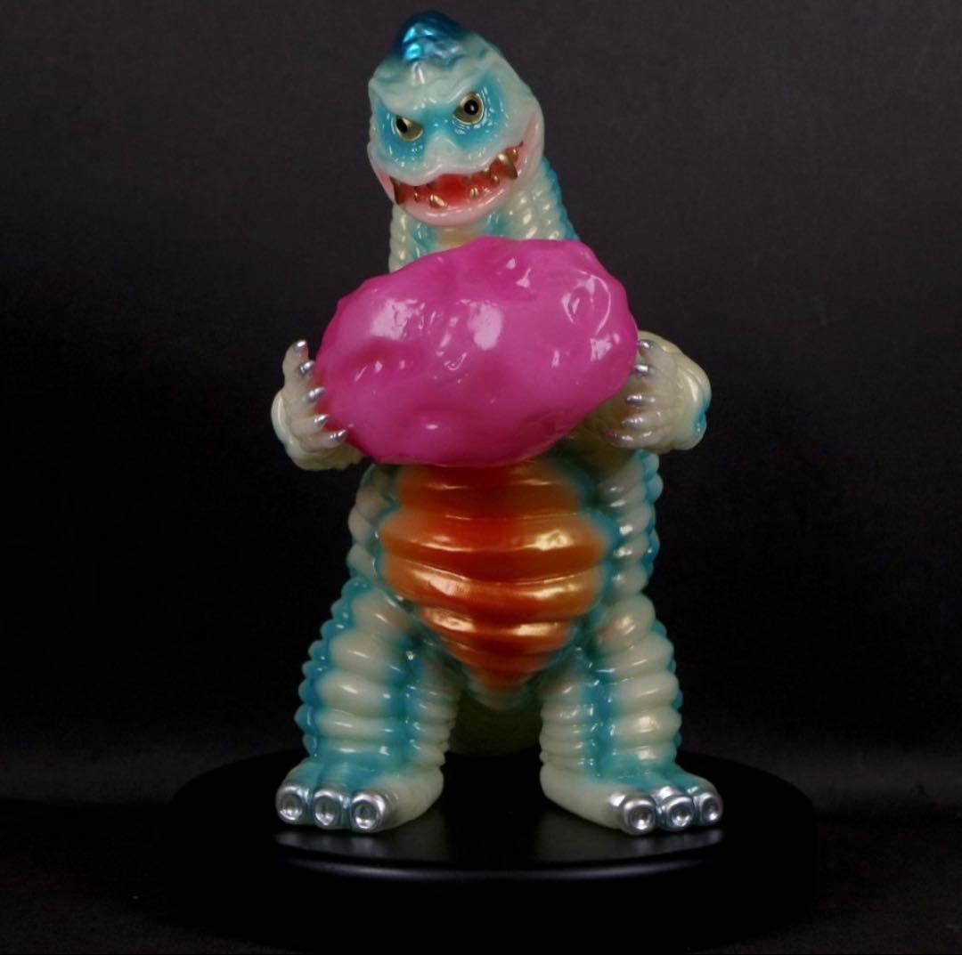 即日発送 新品未開封 STRANGE GALLERY レッドキング (蓄光)