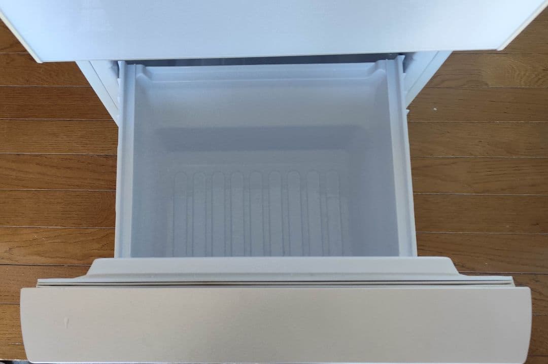 Beso どっちもドア冷蔵庫（137L）近隣配送無料＋保証＋設置込