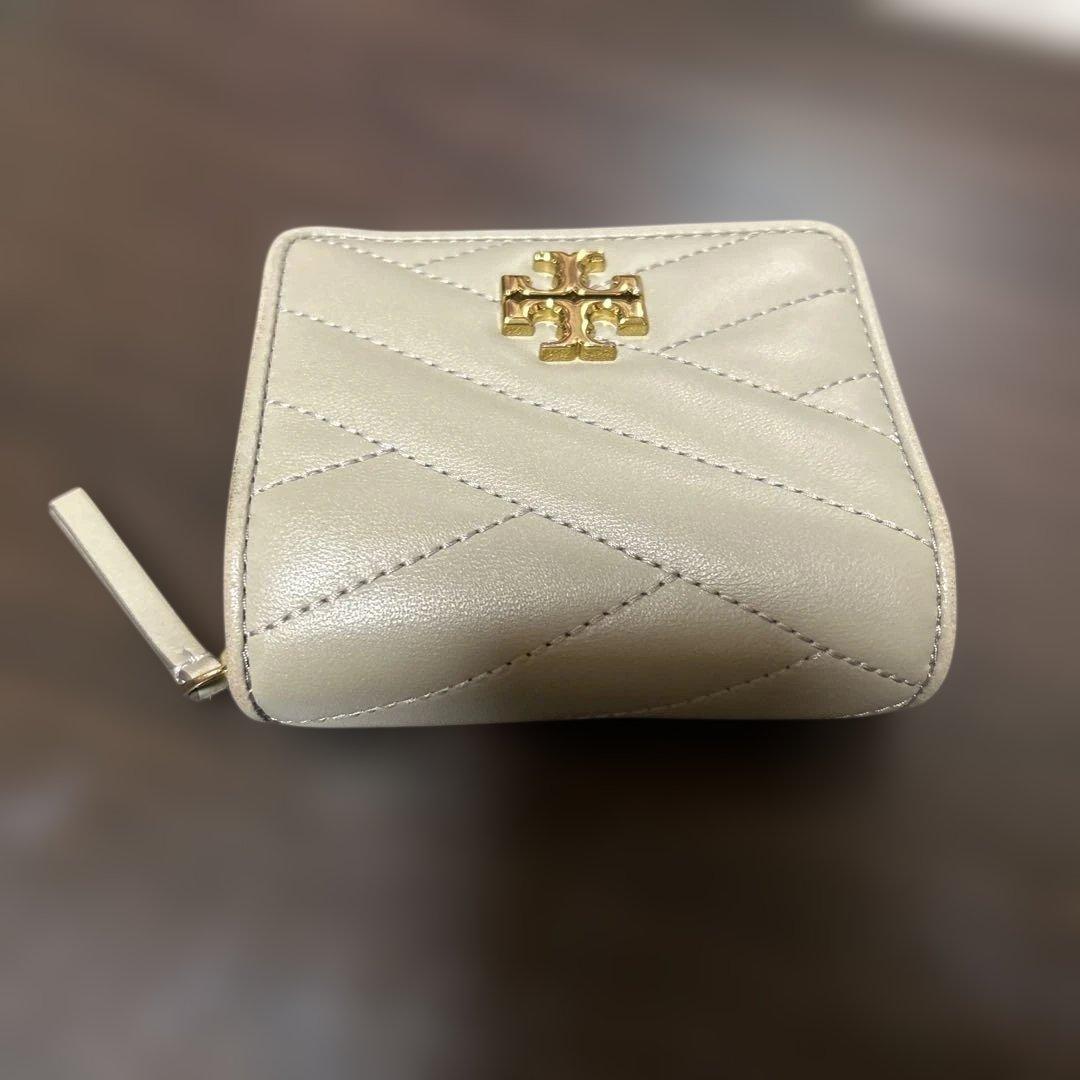 新品同様‼️ 現行　トリーバーチ　財布　折り財布　キルティング