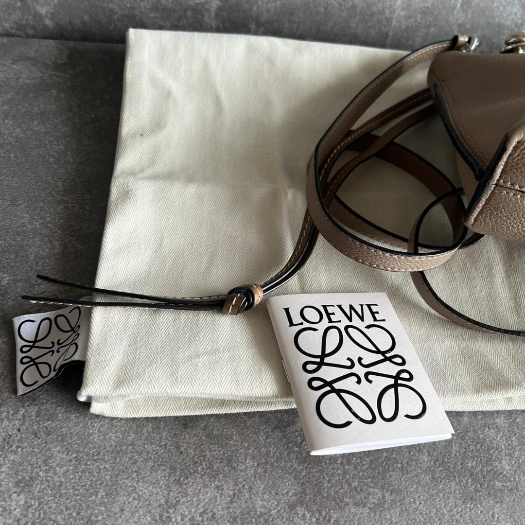 ⭐️ロエベ⭐️ 2WAY レザー クラッチバッグ ベージュ メタルバー