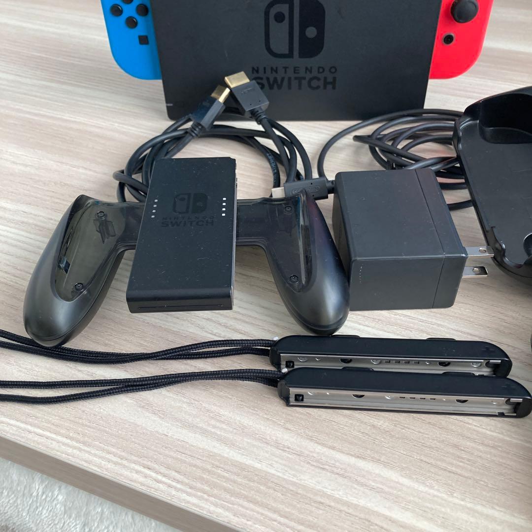 Nintendo Switch 本体 + 付属品全て