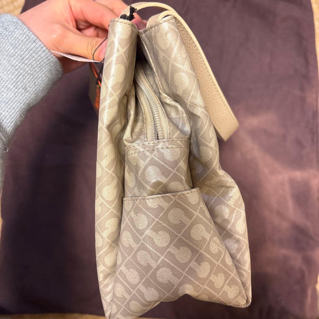 GHERARDINI ベージュ ハンドバッグ