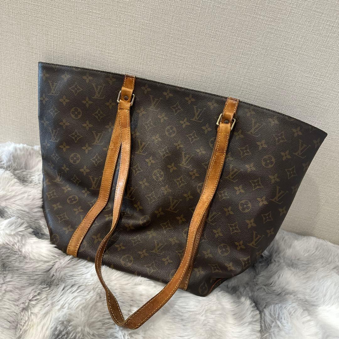 LOUIS VUITTON ルイヴィトンモノグラム　バケツトート