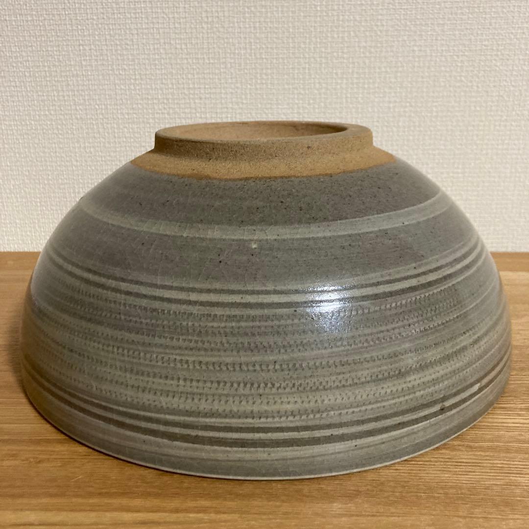 唐津焼　大皿　宸山窯　鉢　26.5cm 魚の絵柄 グレー陶器　煮物　正月　サラダ