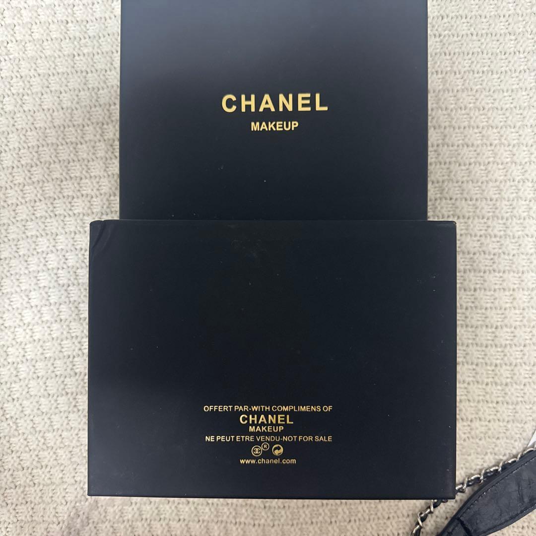 非売品 シャネル ノベルティ スマホポーチ ミニバッグ 斜め掛け