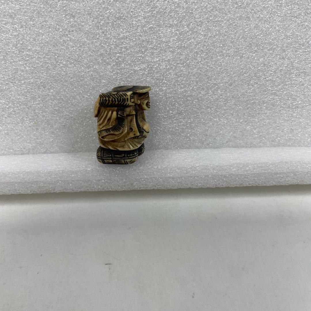 根付け 大黒 寸法（cm）2.1x2.1x高さ3.0