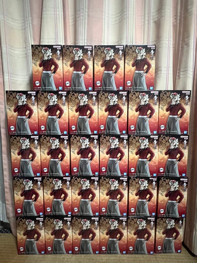 鬼滅の刃 童磨　フィギュア-鬼ノ装-拾肆の型- Amazon.co.jp: TVアニメ「鬼*滅*の*刃」鬼ノ装 拾肆の型 童磨 公式