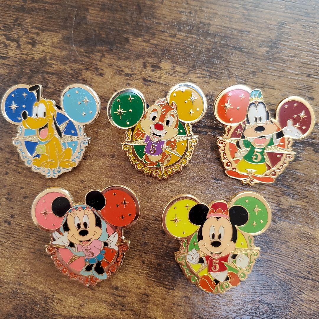 ディズニーシー ピンバッジ 5周年 5個セット - メルカリ