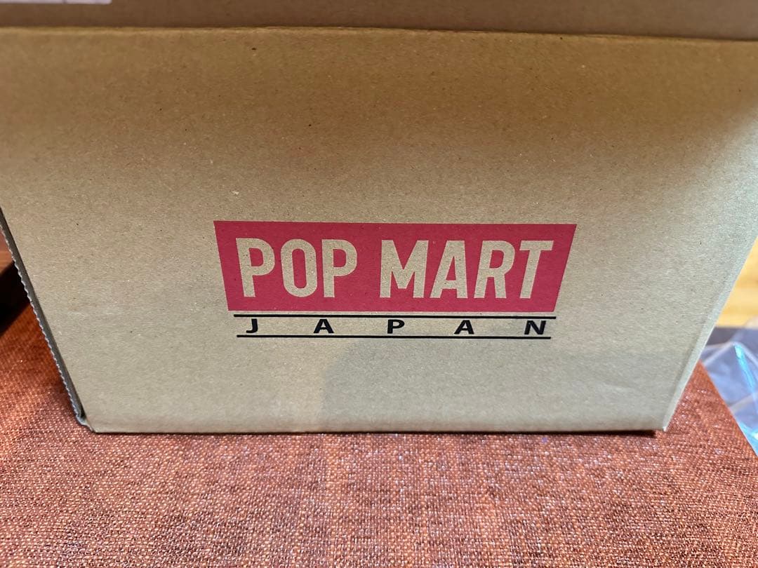 ヨギータ　ラブブTHE MONSTERS Big into Energy