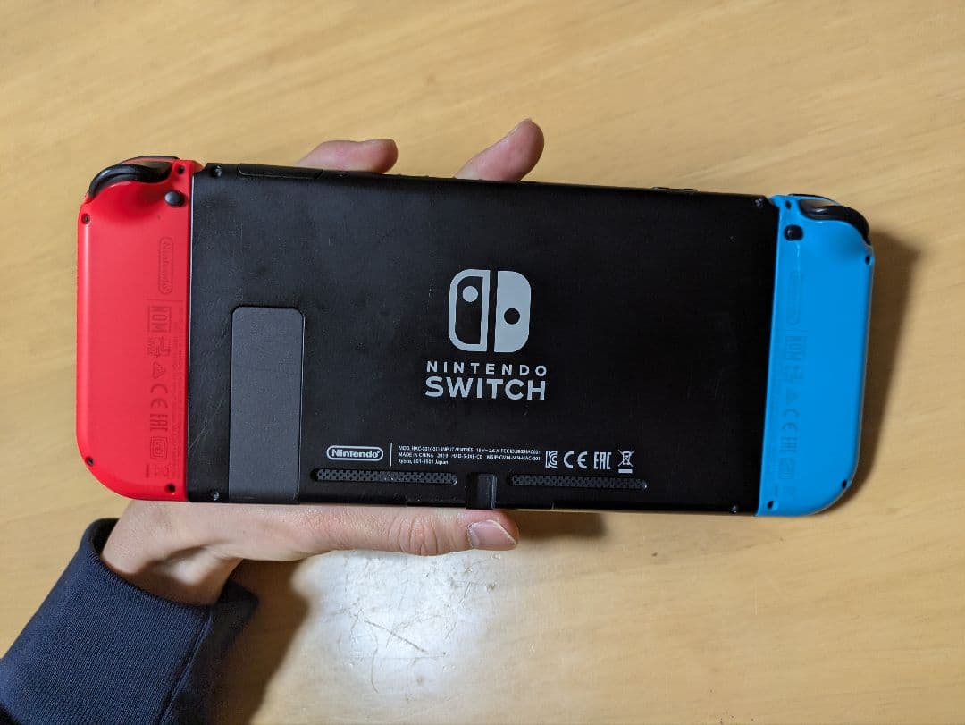 Nintendo Switch 本体 赤/青　本体カバー付き
