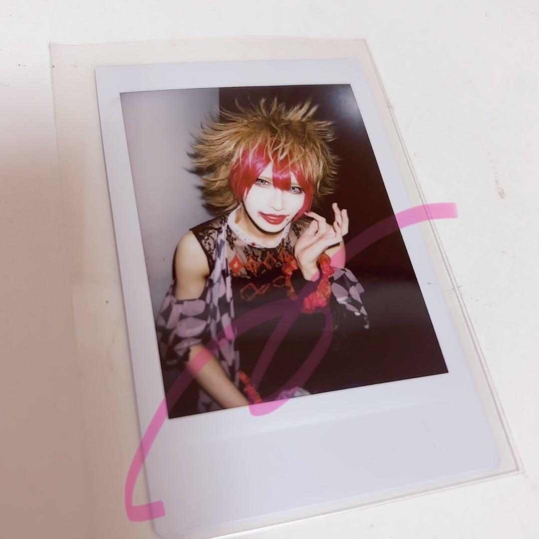 ♡0.1gの誤算 水田魔梨 過去チェキ♡ - メルカリ