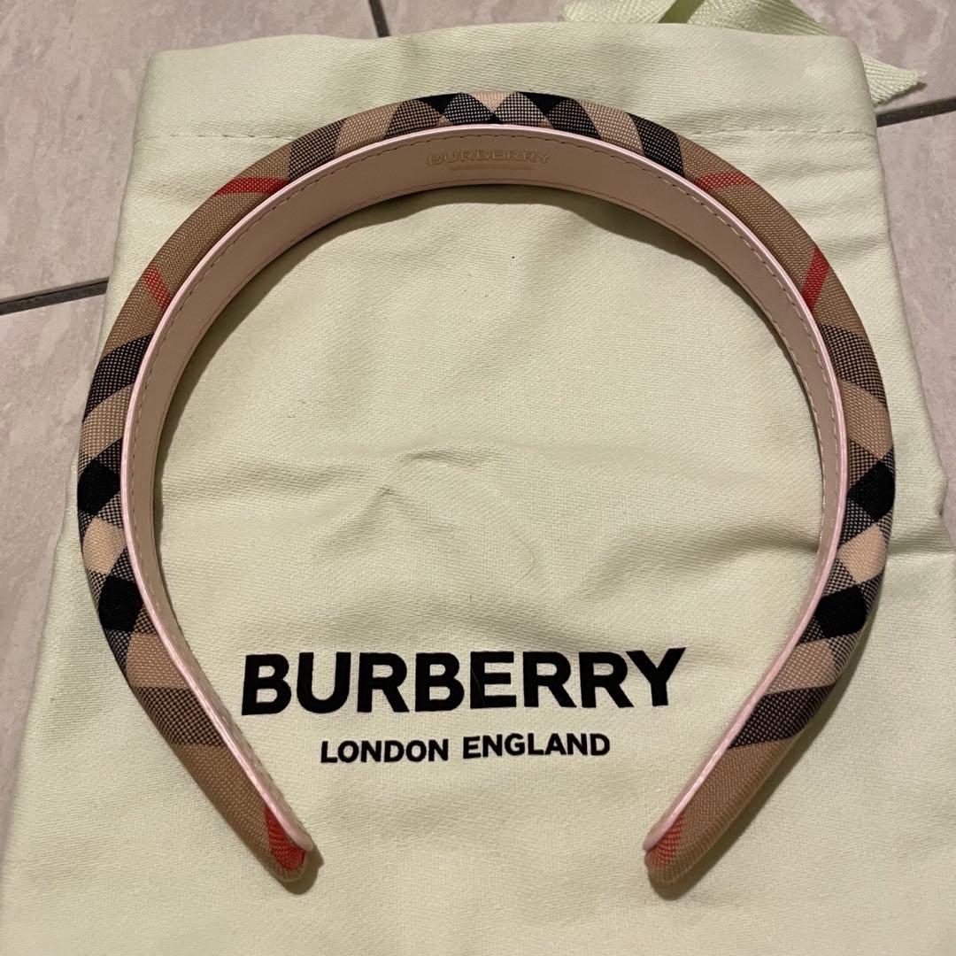 【極美品】BURBERRY ヘアバンド・カチューシャ