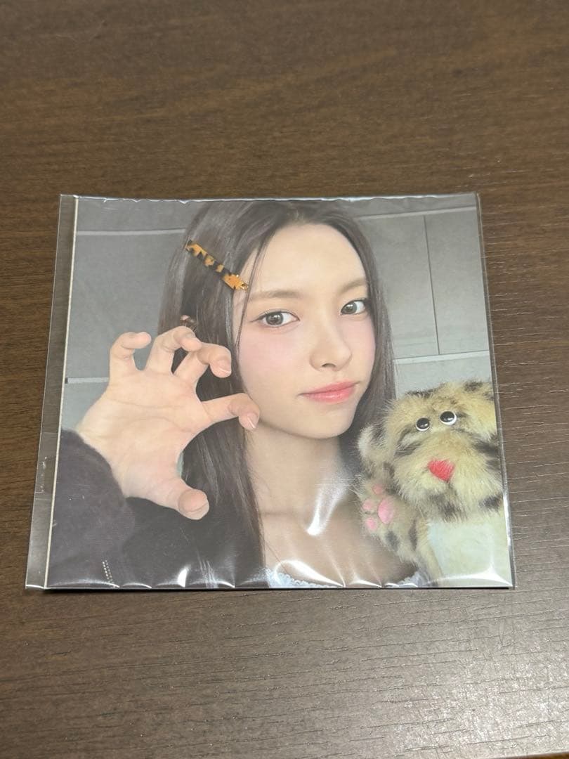 ILLIT アイリット　１周年　公式キーリング　ユナ　新品未使用