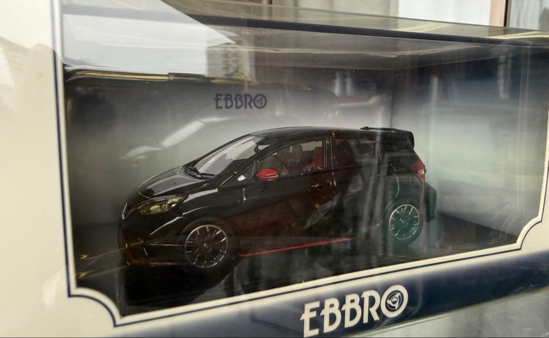 EBBRO 1/43 ニッサン　NOTE NISMO S Super Black