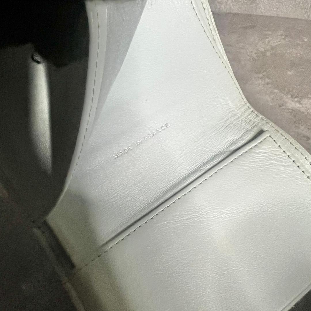 ⭐️シャネル⭐️ マトラッセ キャビアスキン 三つ折り財布 ライトブルー